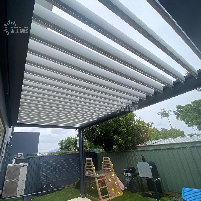 Aluminum Outdoor Pergola Bioclimatic With Roof (1)