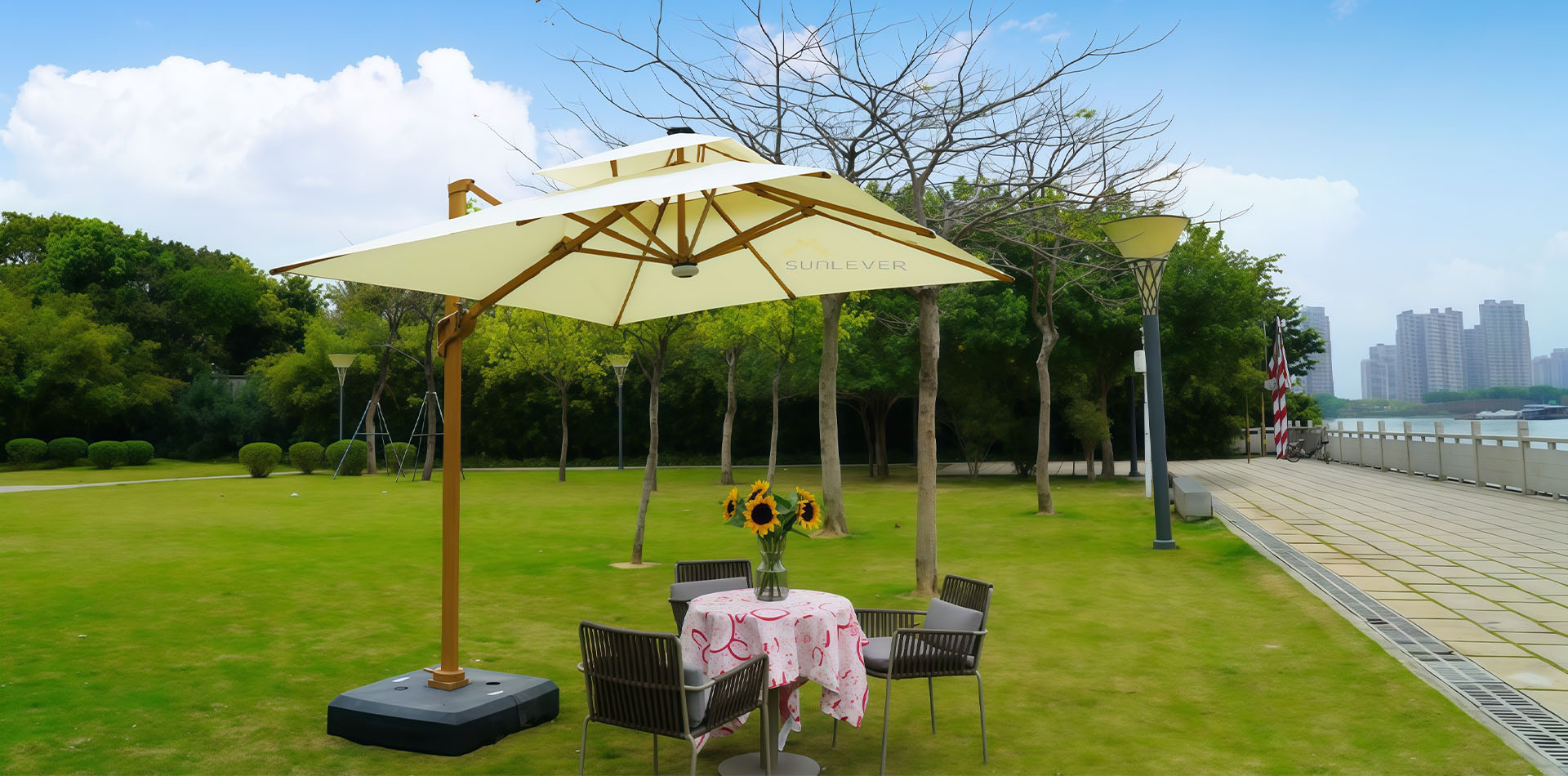 Large Pool And Beach Parasol Umbrella With Led Lights