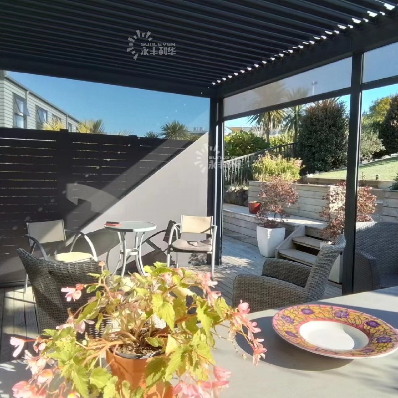 Motorized Waterproof Pergola With Zip Roll Screen (1)